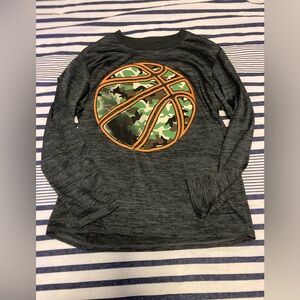 Kids Camo Basketball Long Sleeve Shirt tel gear size medium grey
